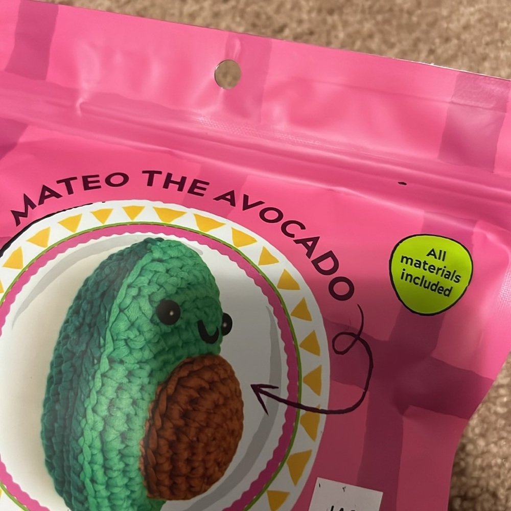 The Woobles avocado crochet kit🥑🥑 - Picture 4 of 7